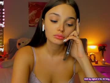 webcam girl your__voice live cam image #2650787