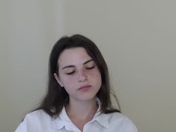 webcam girl chamomile19 live cam image #4860021