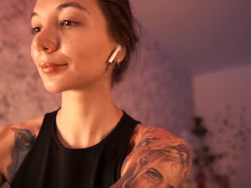 webcam girl kronniekray live cam image #1056664