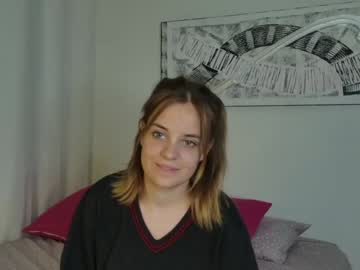 webcam girl hey_toni_ live cam image #3284357