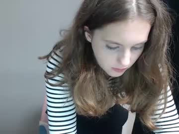 webcam girl mija_mari live cam image #3151471