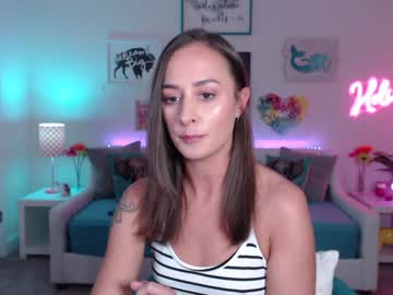 webcam girl holihurricane live cam image #6640379
