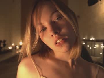 webcam girl bibi_it_is live cam image #2580819
