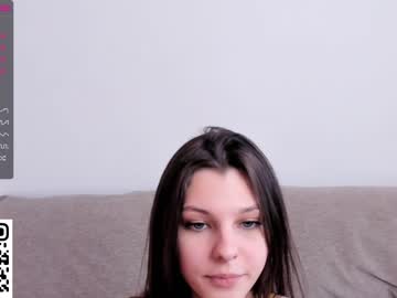 webcam girl peek_in_my_window live cam image #6230247