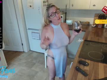 webcam girl ladyamontgomery live cam image #2500753