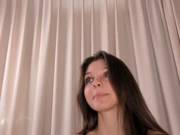 webcam girl peek_in_my_window live cam image #6578509