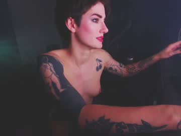 webcam girl aynmarie live cam image #5394678