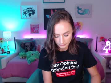 webcam girl holihurricane live cam image #4221680