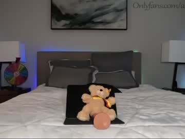 webcam couple ari_lovexo live cam image #2157733