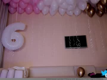 webcam girl hollyextra live cam image #3718914