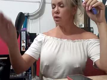 webcam girl cheatinwife live cam image #5135061