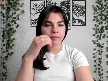 webcam girl hot_chill__ live cam image #2736402