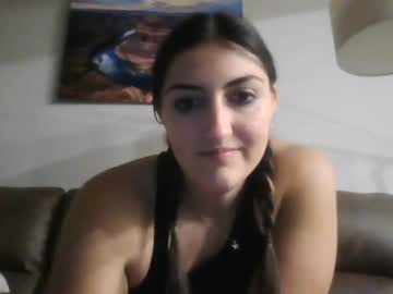 webcam girl lynn1717 live cam image #3342927