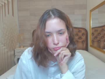 webcam girl lil_stitch live cam image #2692362