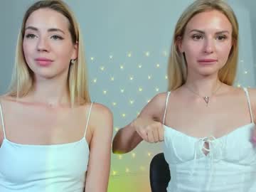 webcam girl emmi_rosee live cam image #2095920