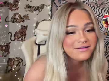 webcam girl ari_02 live cam image #5582436