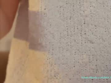 webcam girl mia_milagros live cam image #1885655
