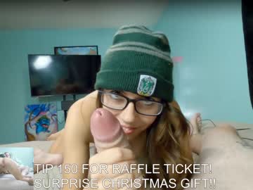 webcam couple wildunicorninpink live cam image #5821157
