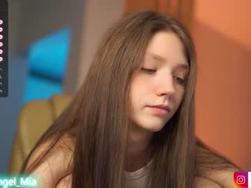 webcam girl angels_kiss live cam image #5486039