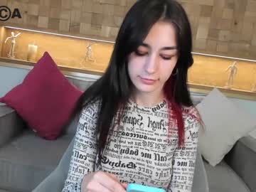 webcam girl ronn1ee live cam image #2324056