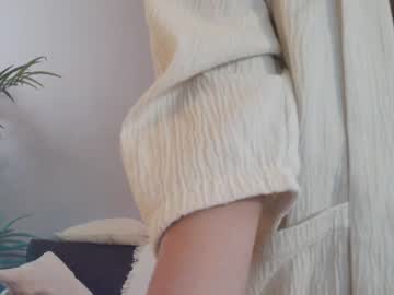 webcam girl sharasuo live cam image #3952375