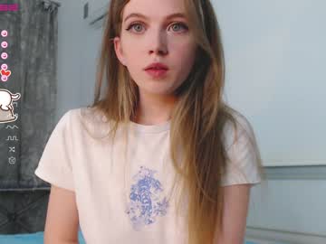 webcam girl small_blondee live cam image #3209824