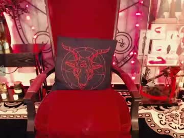 webcam girl lilithdarque live cam image #1786364