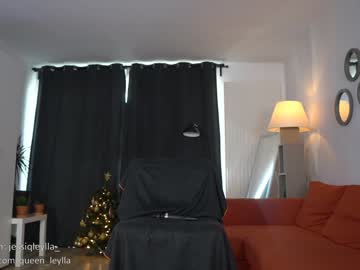 webcam girl queen_leylla live cam image #939569