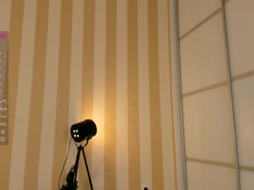 webcam girl amandamedrano live cam image #4354883