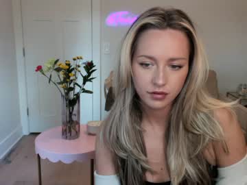webcam girl texasthicc live cam image #1955096