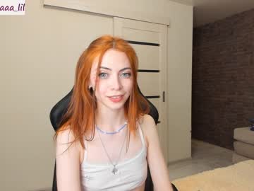 webcam girl lika_moon live cam image #1183631