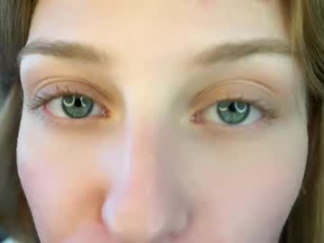 webcam girl brittcollinge live cam image #7116398