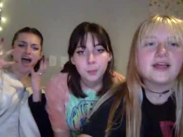 webcam girl wallabyxxx live cam image #3342578