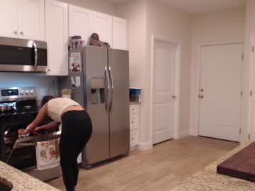 webcam girl holihurricane live cam image #5803578