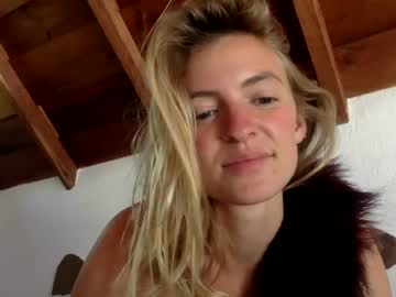 webcam girl maidenmothercrone live cam image #3581660