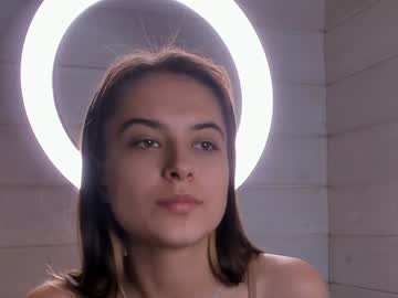 webcam girl twinkle_planet live cam image #2995321
