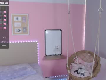 webcam girl little_effy18 live cam image #712066
