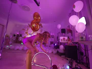 webcam girl hannahjames710 live cam image #4621003
