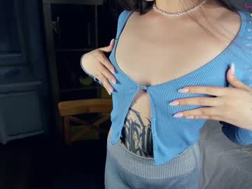 webcam girl me_midnight live cam image #4657623