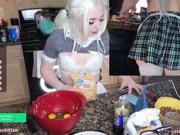 webcam girl crimsonkitten live cam image #5798885