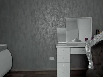 webcam girl moniqueeass live cam image #1214602