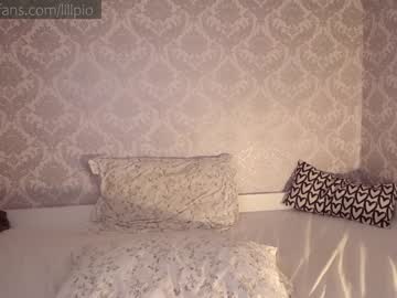 webcam girl lillpio live cam image #172366