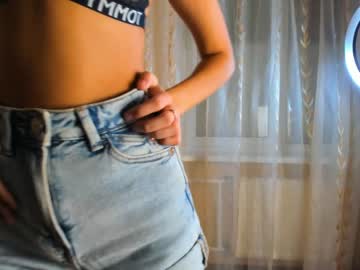 webcam girl amandamedrano live cam image #2873278