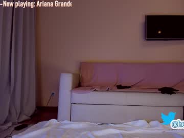 webcam girl hollyextra live cam image #2609172