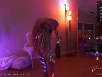 webcam girl phoenix_taylor live cam image #4580427