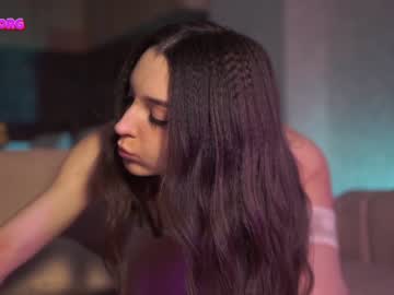 webcam girl angels_kiss live cam image #4549579