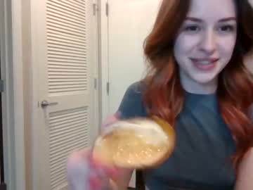 webcam girl milkywhiiite live cam image #2397602