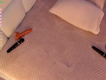 webcam girl aerri_lee live cam image #2621285