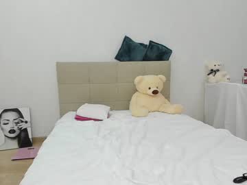 webcam girl yana_squrel_22 live cam image #3772976