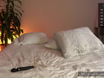 webcam girl phoenix_taylor live cam image #5820250